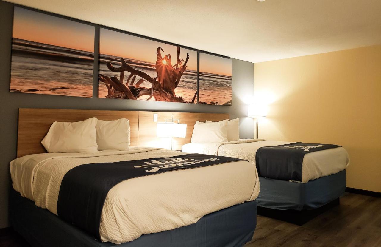 Days Inn & Suites By Wyndham Merrillville Zewnętrze zdjęcie